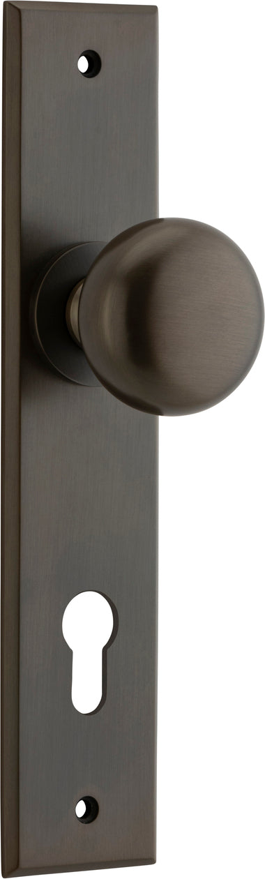 Cambridge Knob - Chamfered Backplate - Entry - Point - 10946E85 - Iver