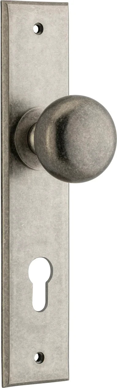 Cambridge Knob - Chamfered Backplate - Entry Point - Iver - Distressed Nickel - Door Knobs