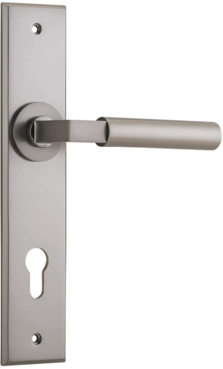 Berlin Lever - Chamfered Backplate - Entry Point - Iver - Satin Nickel - Door Levers