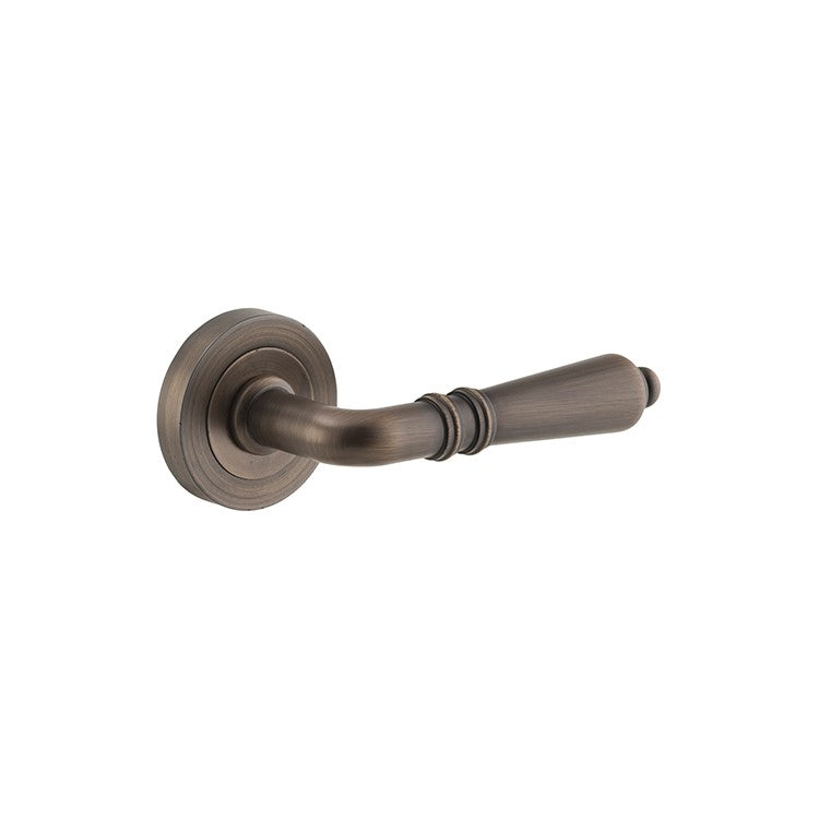 Sarlat Lever - Round Rose by Iver