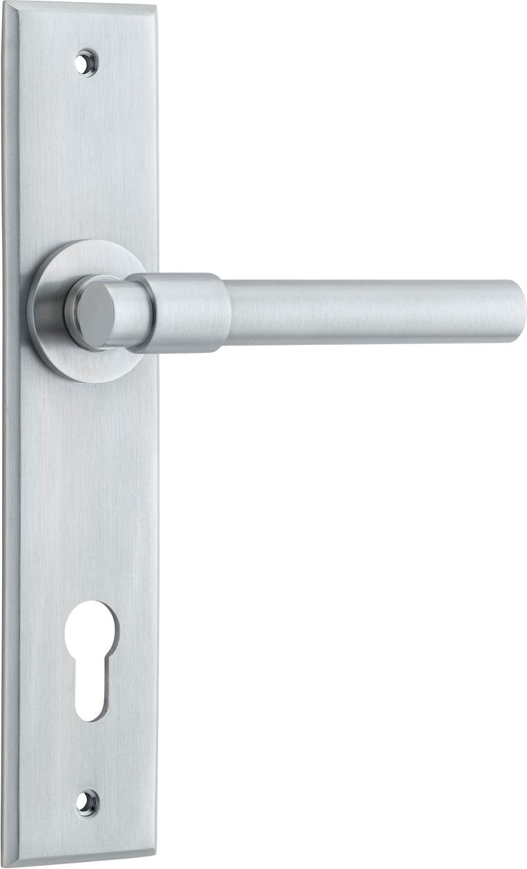 Helsinki Lever - Chamfered Backplate By Iver