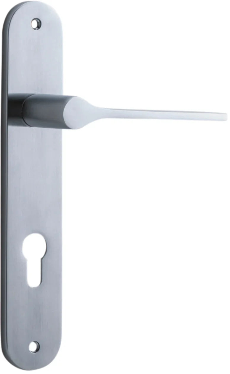 Como Lever - Oval Backplate - Entry Point - Iver - Brushed Chrome - Door Levers