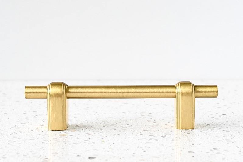 Quinn Brass Cabinetry Handle - Little Swagger