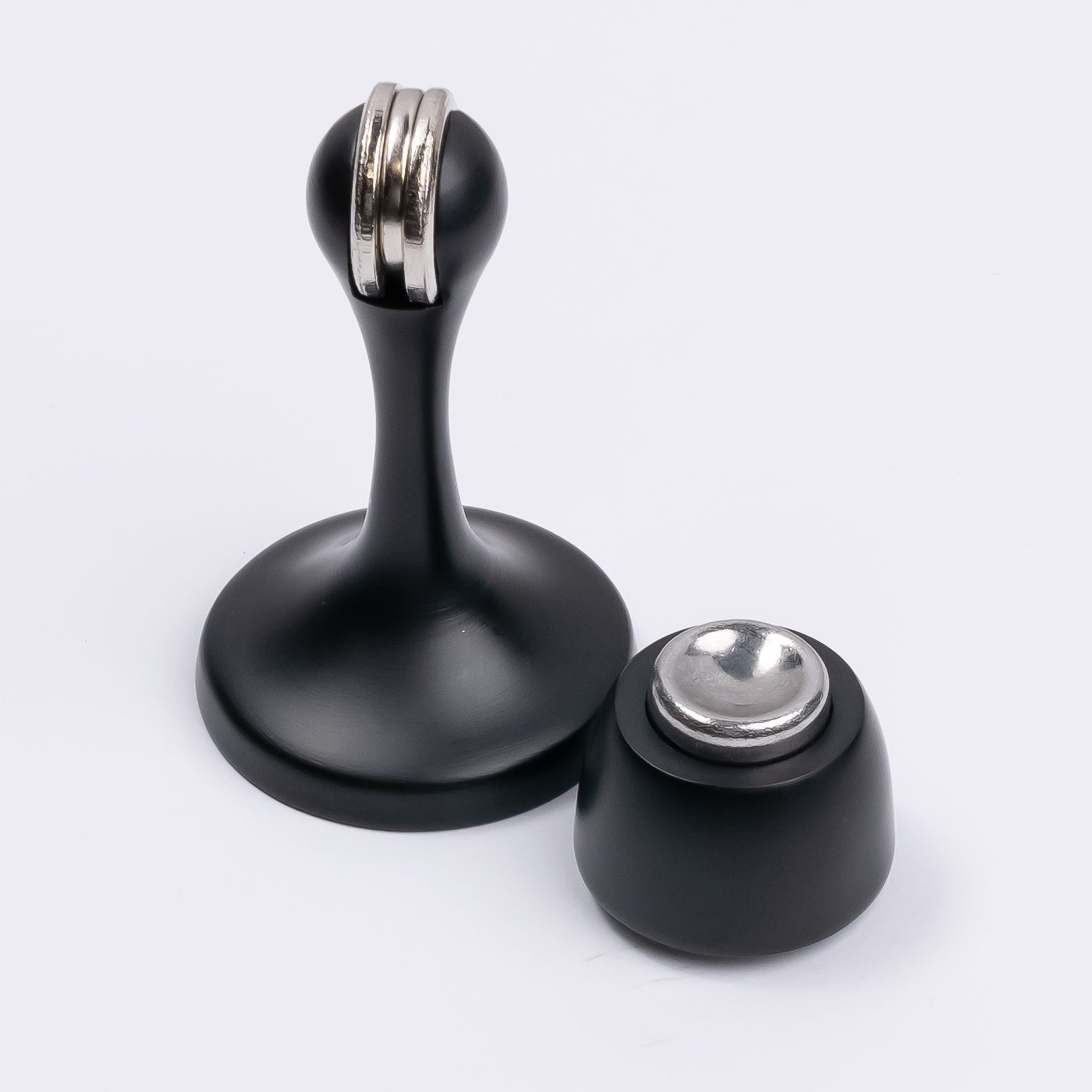 Matt Black Magnetic Door Stop - Manovella