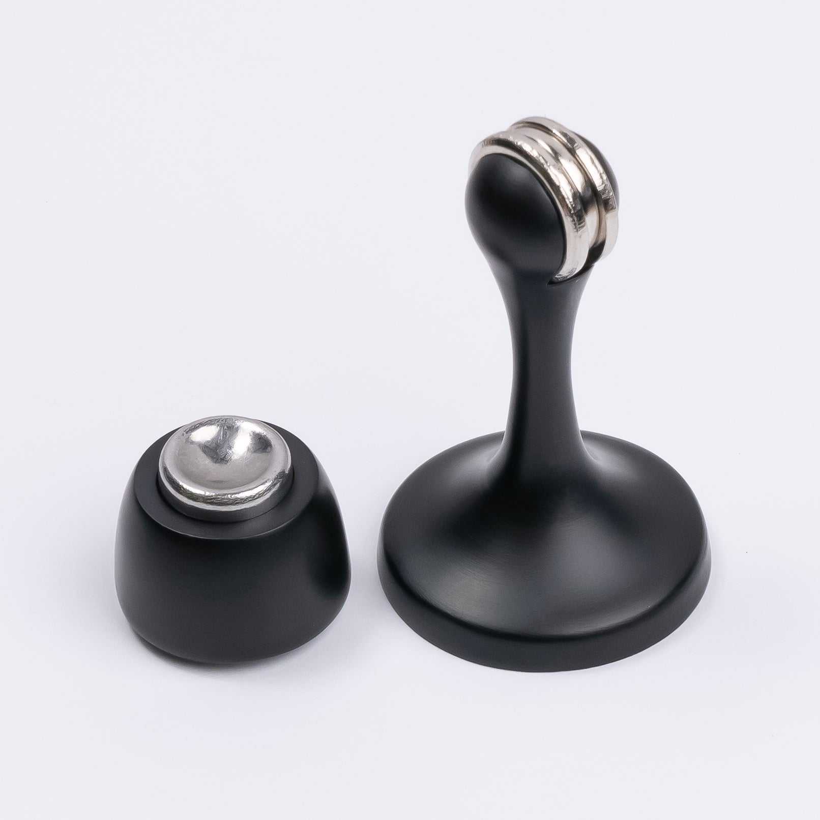 Matt Black Magnetic Door Stop - Manovella