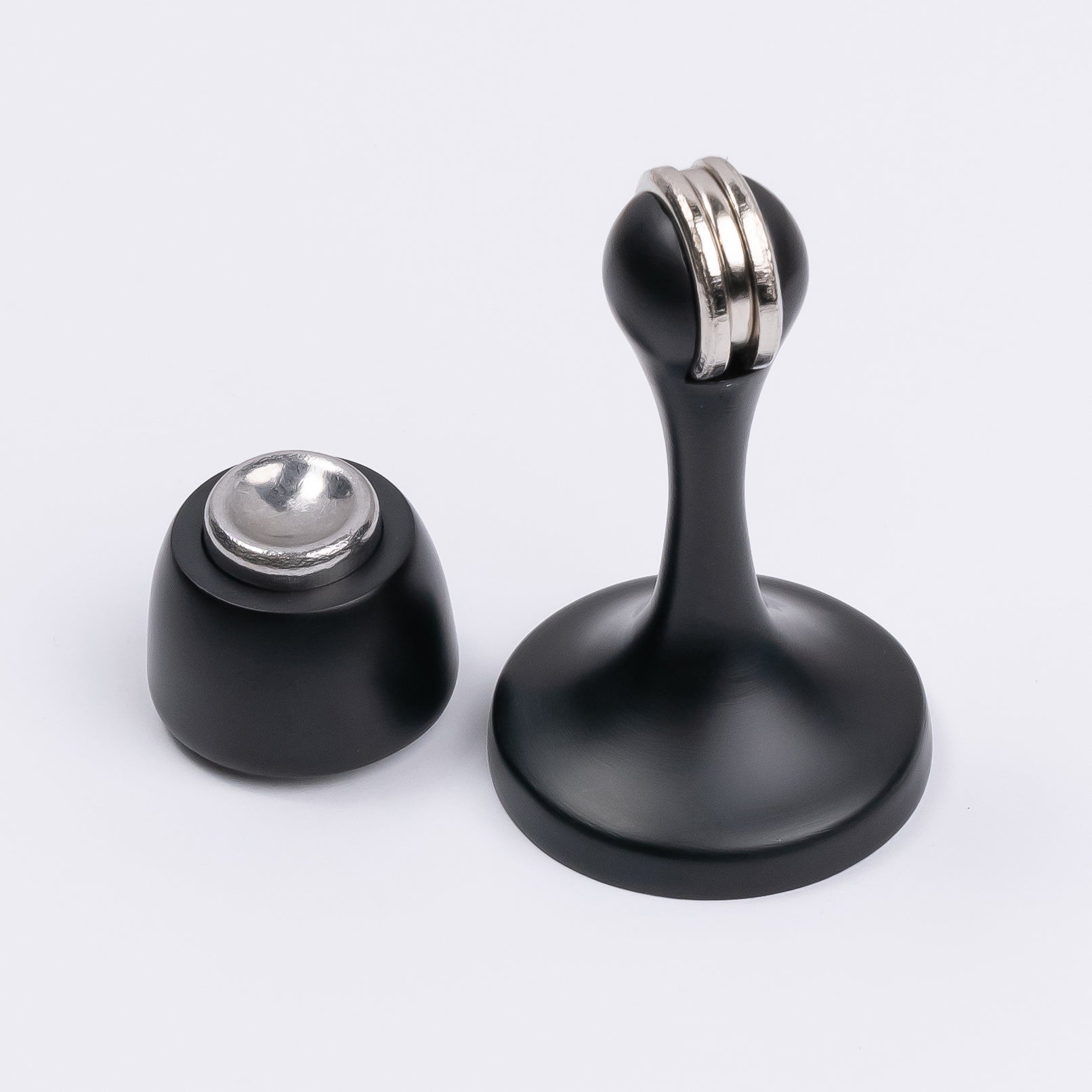 Matt Black Magnetic Door Stop - Manovella