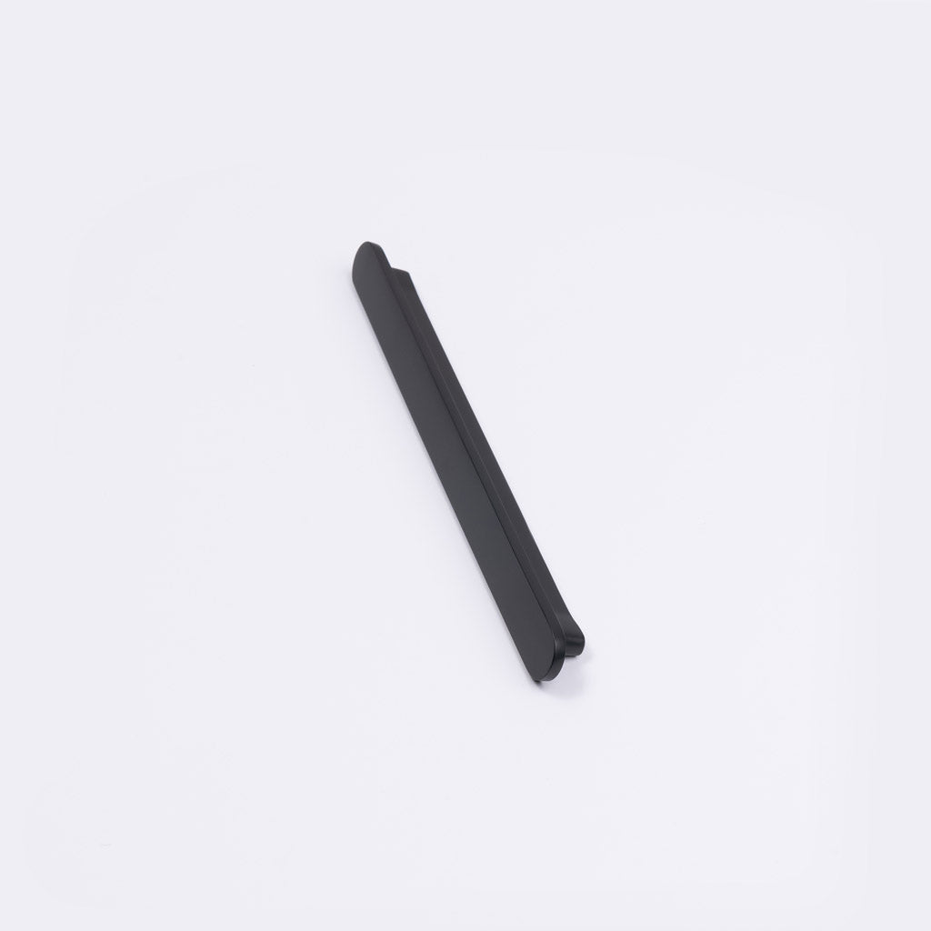 Matt Black Oval Profile Cabinet Pull - Imogen - Manovella