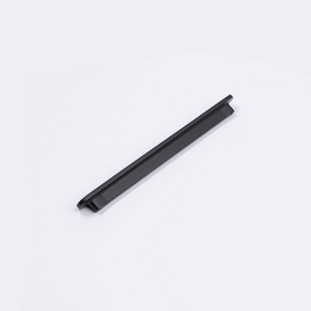 Matt Black Oval Profile Cabinet Pull - Imogen - Manovella