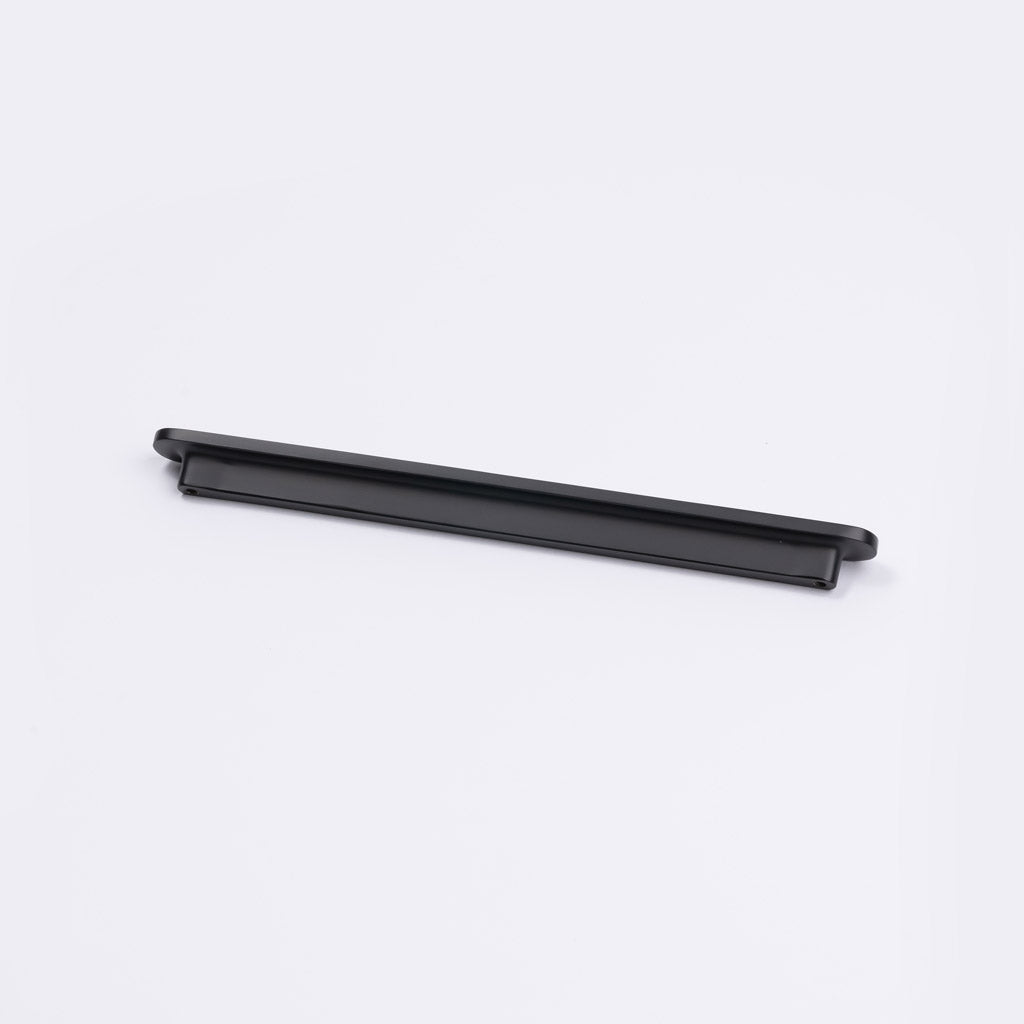 Matt Black Oval Profile Cabinet Pull - Imogen - Manovella