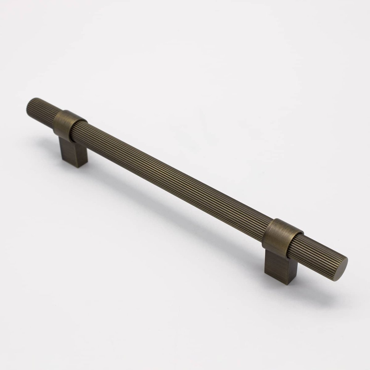 Aged Brass Fluted Pull - Cassandra - Manovella - Entry - Point - CABCAS230AG - Manovella