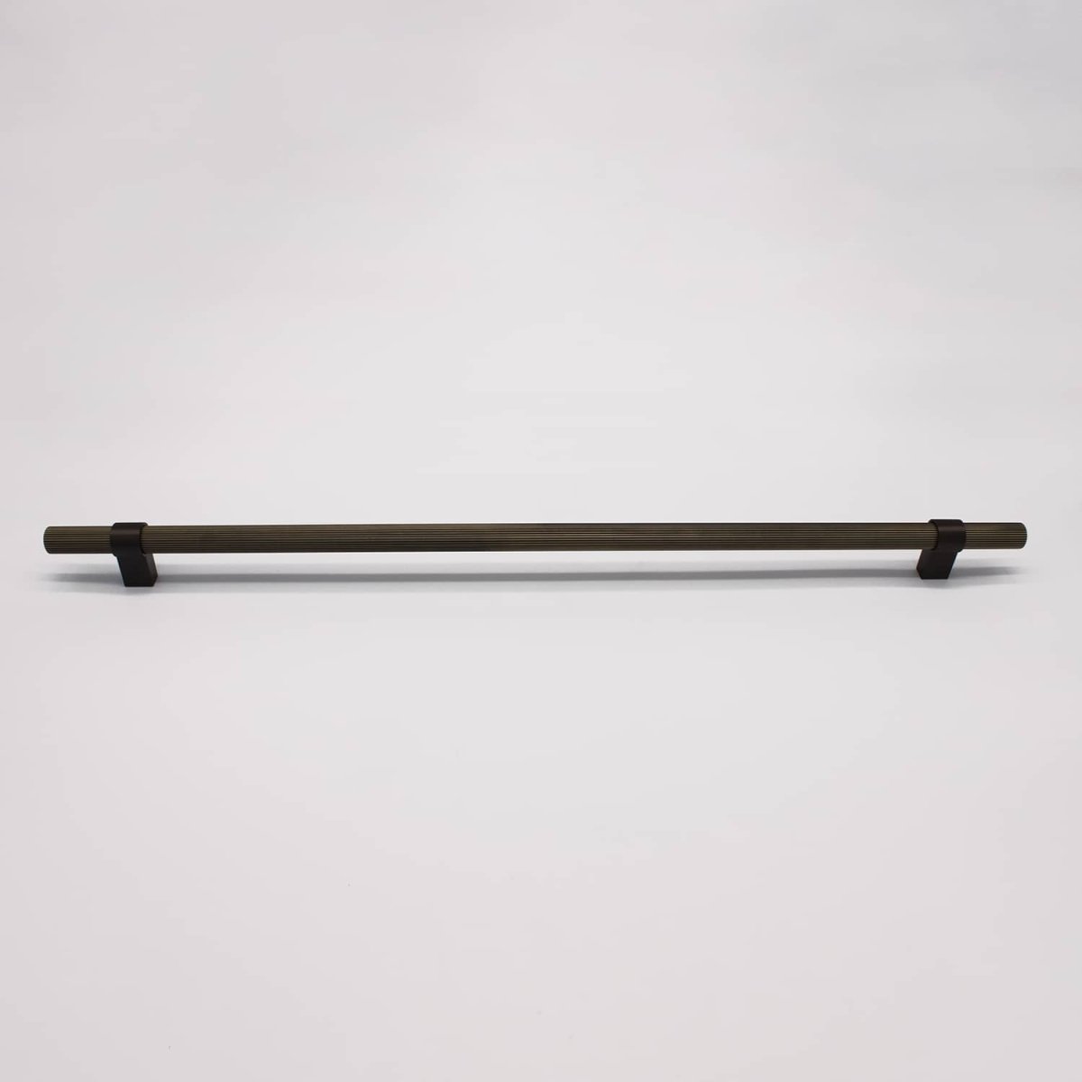 Aged Brass Fluted Pull - Cassandra - Manovella - Entry - Point - CABCAS500AG - Manovella