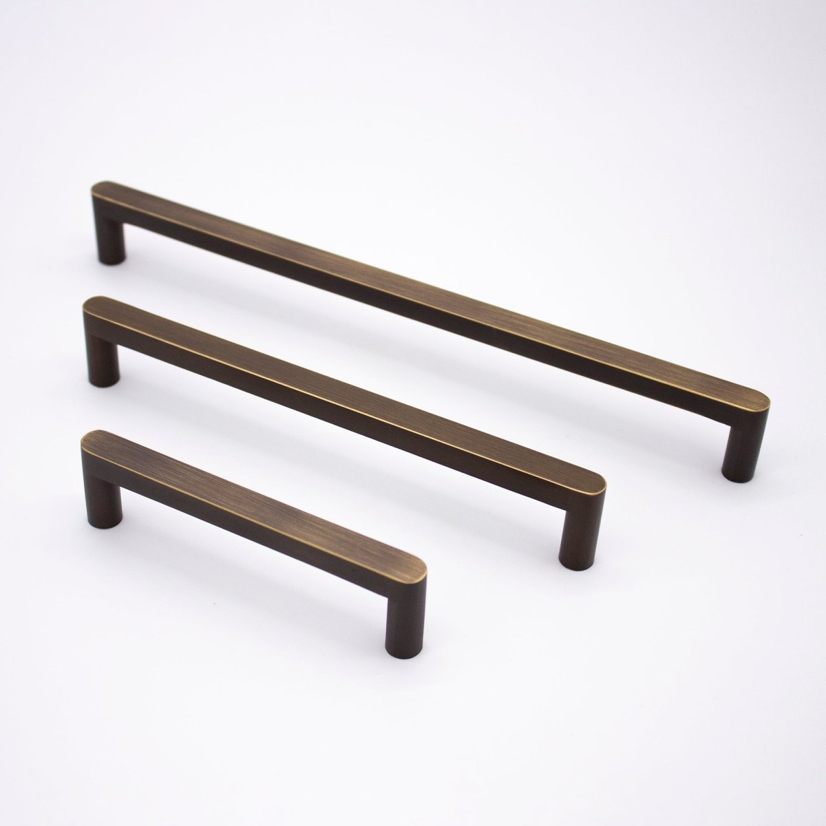 Aged Brass Straight Profile Cabinet Pull - Clio - Manovella - Entry - Point - CABCLI105AG - Manovella