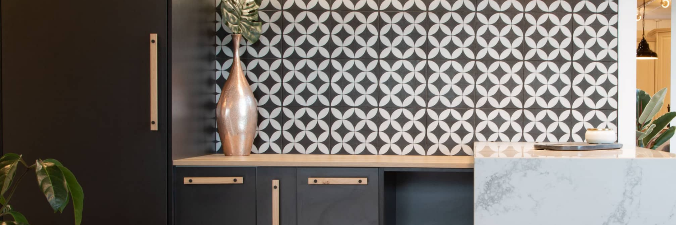 Deals Await | Trade Application | Entry Point