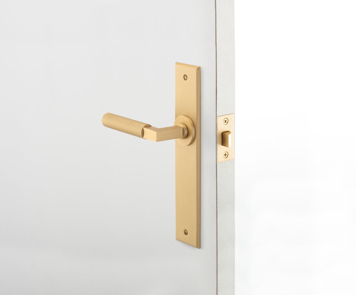 Berlin Lever - Chamfered Backplate - Entry Point - Iver - Brushed Brass - Door Levers