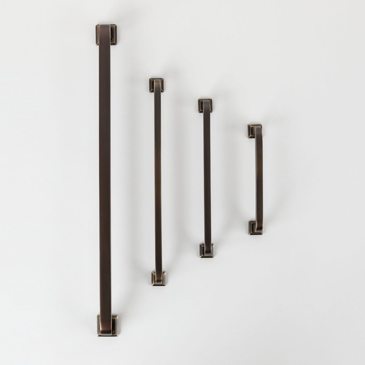 Bronte Handle - Oil Rubbed Bronze By Hepburn - Entry - Point - B256ORB - Hepburn Hardware