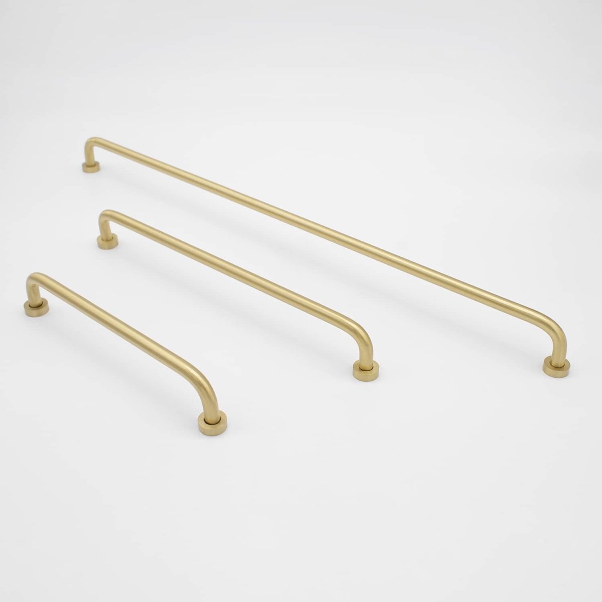 Brushed Brass Arched Pull - Daphne - Manovella - Entry - Point - CABDAP175BB - Manovella