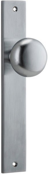 Cambridge Knob - Rectangular Backplate - Entry Point - Iver - Brushed Chrome - Door Knobs