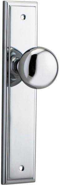 Cambridge Knob - Stepped Backplate - Entry - Point - 11840 - Iver