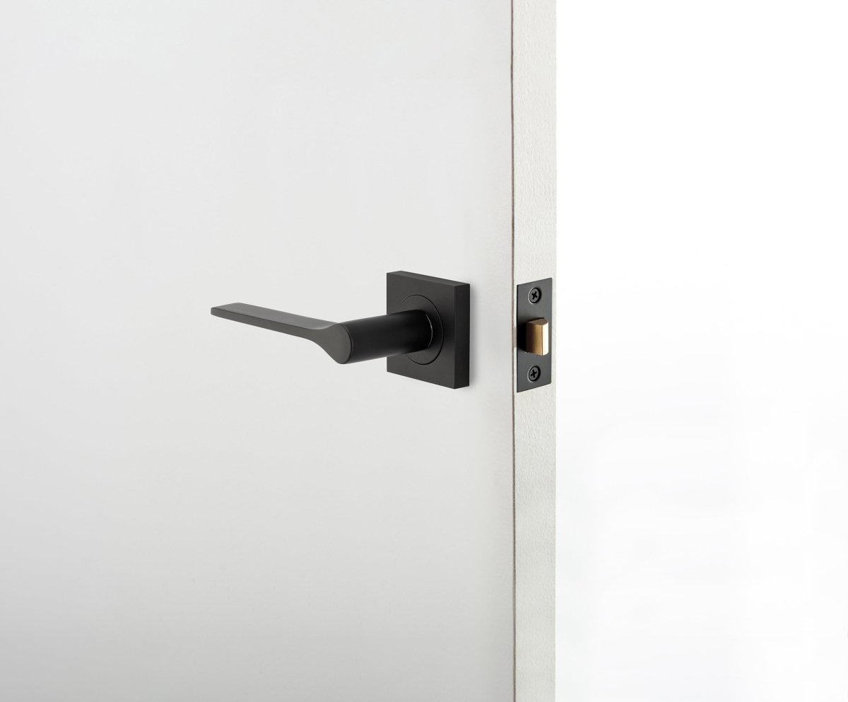 Como Lever - Square Rose - Entry Point - Iver - Satin Nickel - Door Levers