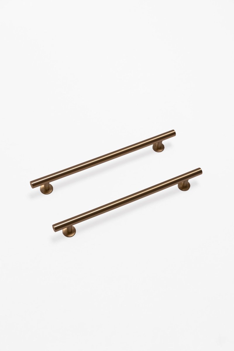 Georgia Brass Cabinetry Handle - Little Swagger - Entry - Point - Georgia - AB - 96 - Little Swagger