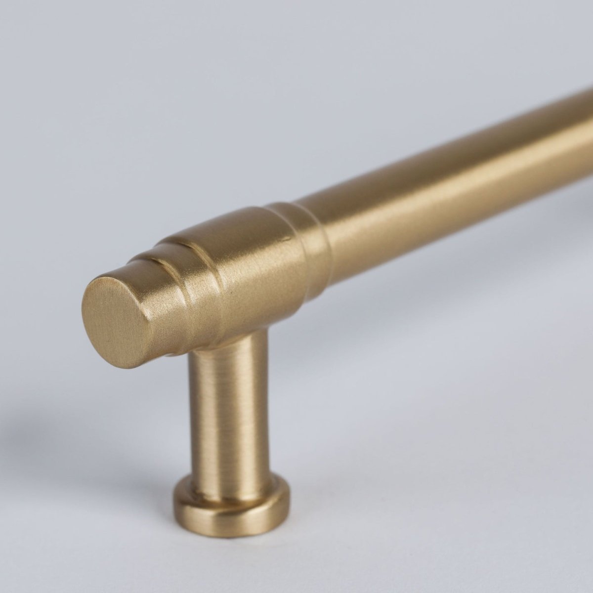 Georgia Handle - Burnished Brass By Hepburn - Entry - Point - G256BB - Hepburn Hardware