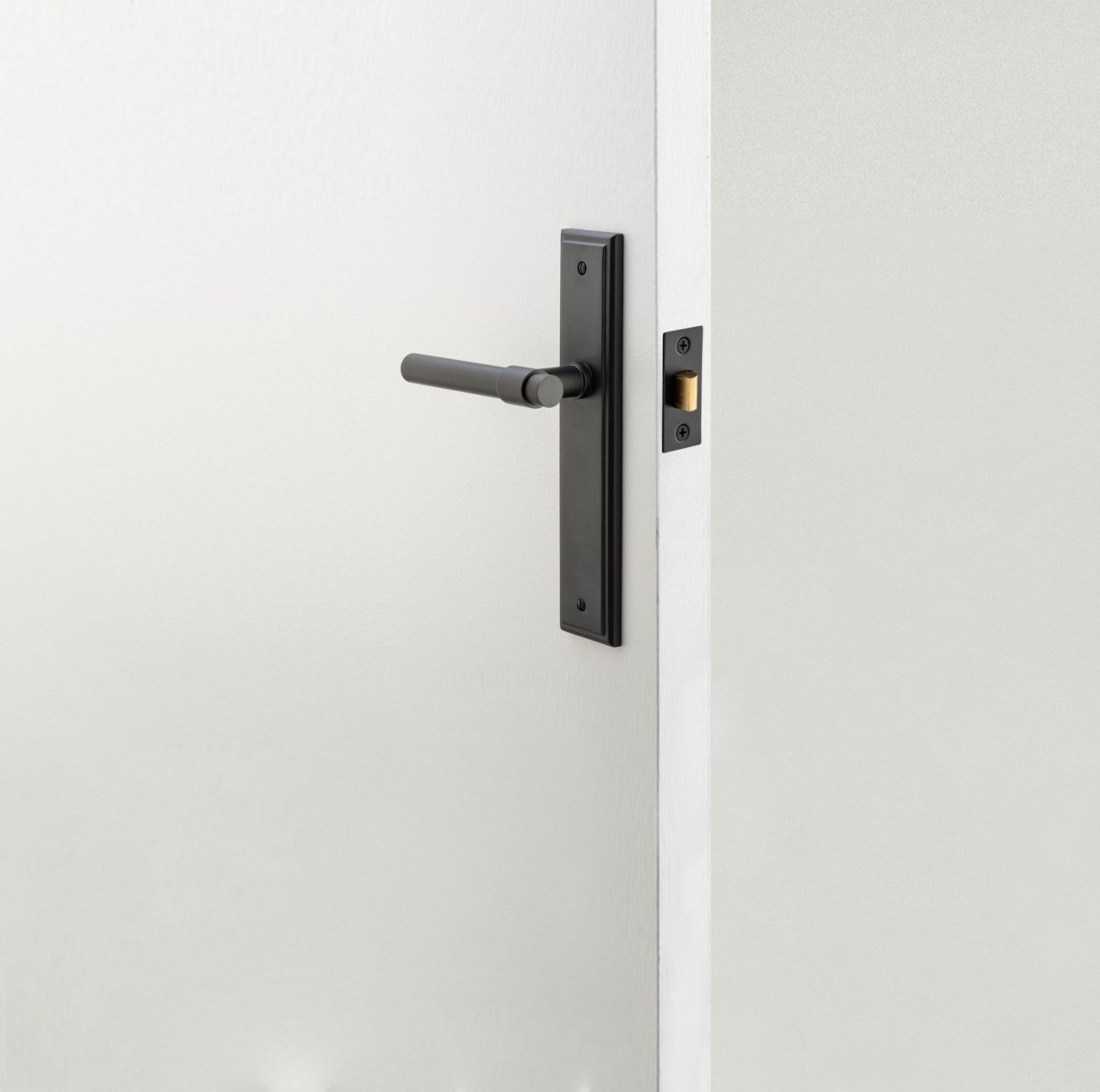 Helsinki Lever - Stepped Backplate - Entry Point - Iver - Signature Brass - Door Levers