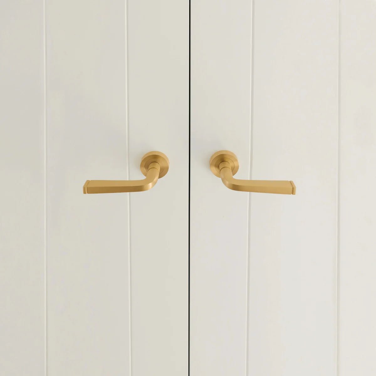 IVER Annecy Solid Brass Round Rose Door Handle – Multiple Finishes Available - Entry - Point - 0451 - Iver