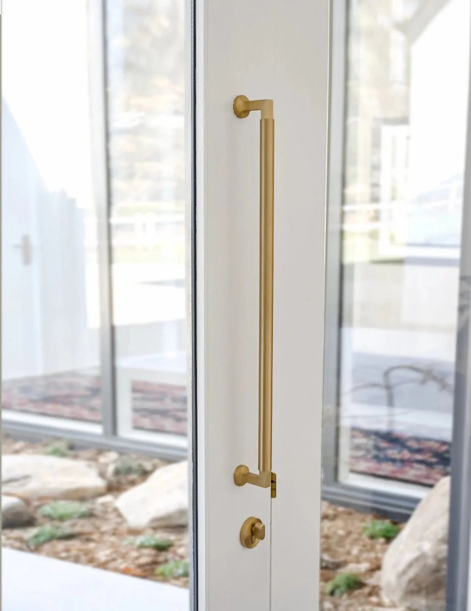 IVER Berlin Solid Brass Pull Handles – Multiple Finishes Available - Entry - Point - 9422 - Iver