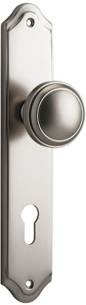 Paddington Knob - Shouldered Backplate - Entry Point - Iver - Satin Nickel - Door Knobs