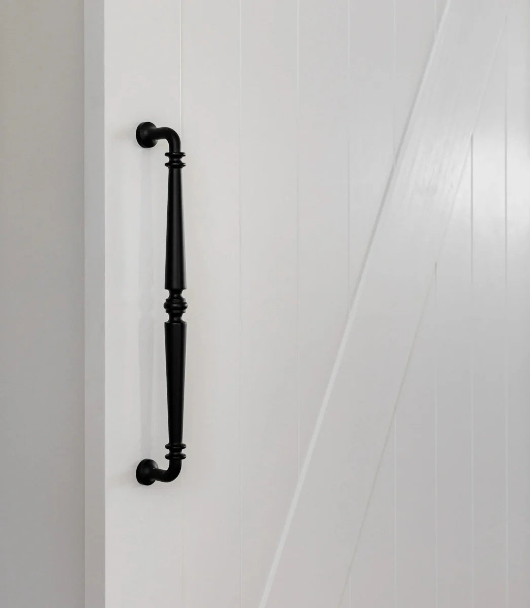 Sarlat Pull Handle - Entry Point - Iver - Polished Brass - Pull Handles