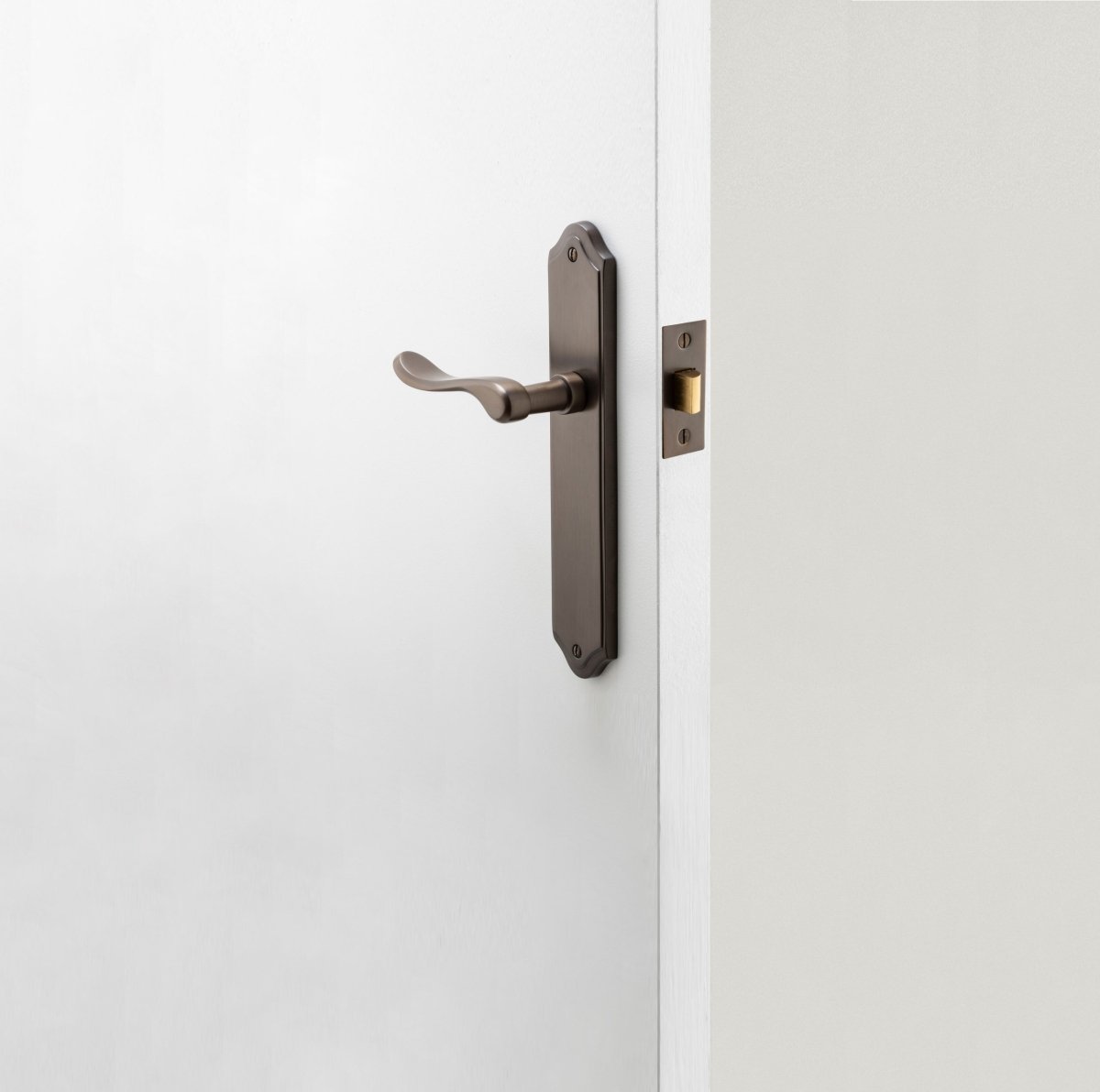 Stirling Lever - Shouldered Backplate - Entry Point - Iver - Distressed Nickel - Door Levers