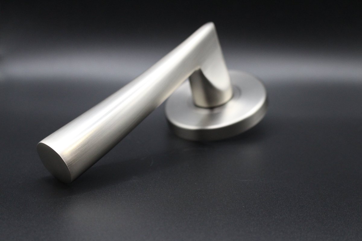 The Curve in Smooth Nickel By Havolka - Entry - Point - HVK.03.MSN - Havolka