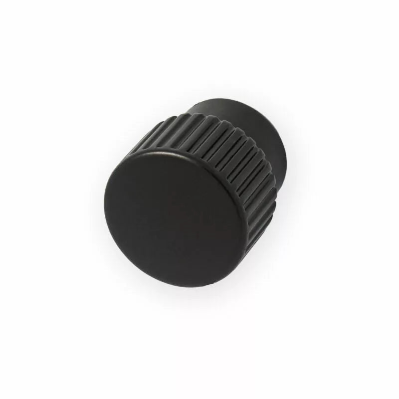 The Sorano Linear Knob By Castella - Entry - Point - 607.025.04 - Castella